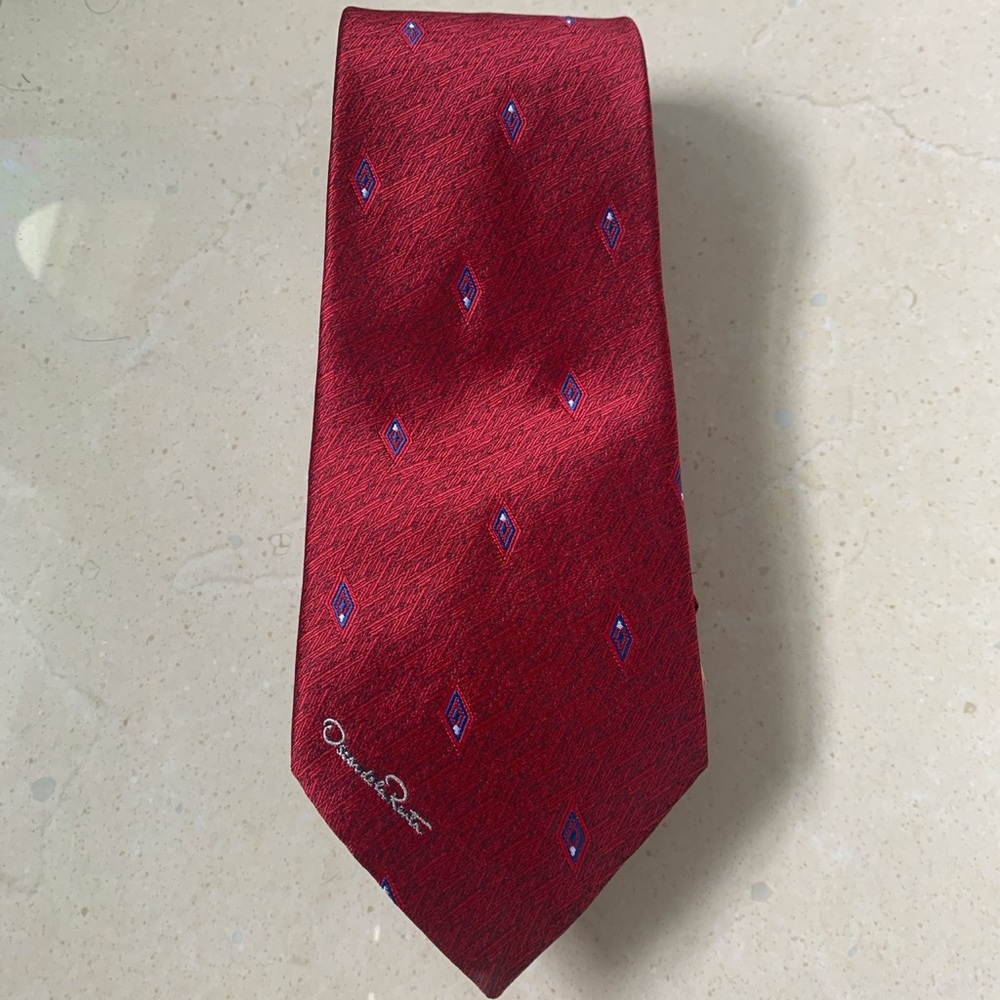 Vintage Oscar de la Renta Tie in Red